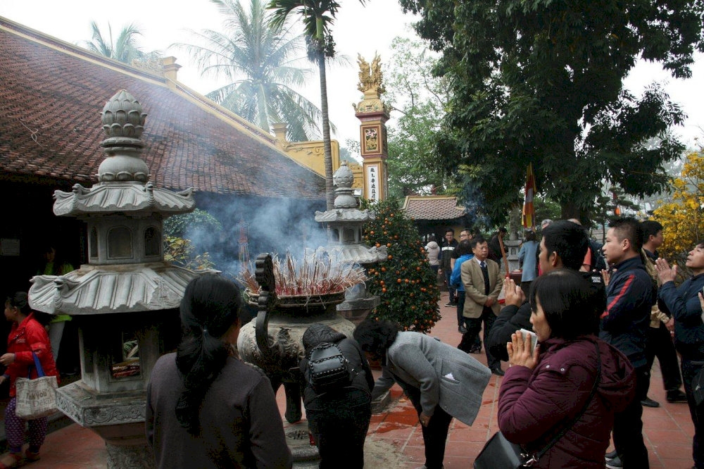 The Incense Burning House at Tran Quoc Pagoda offers a serene space for worshippers